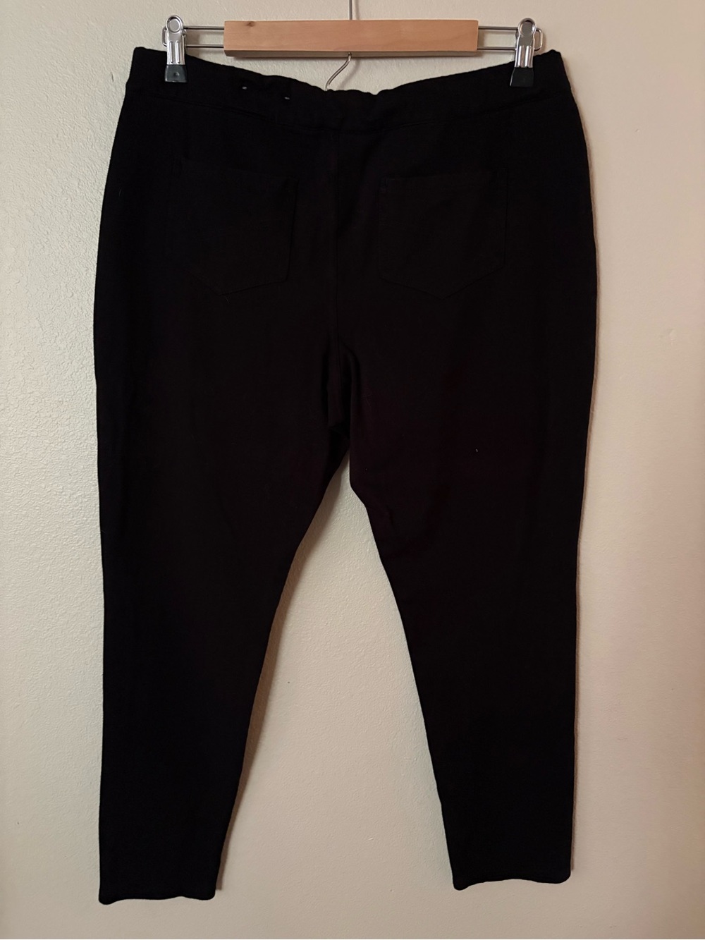 Slim High-Rise Black Skinny Pants